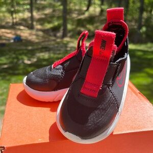 Nike Lil Runner 2 size 6C (toddler). EUC.